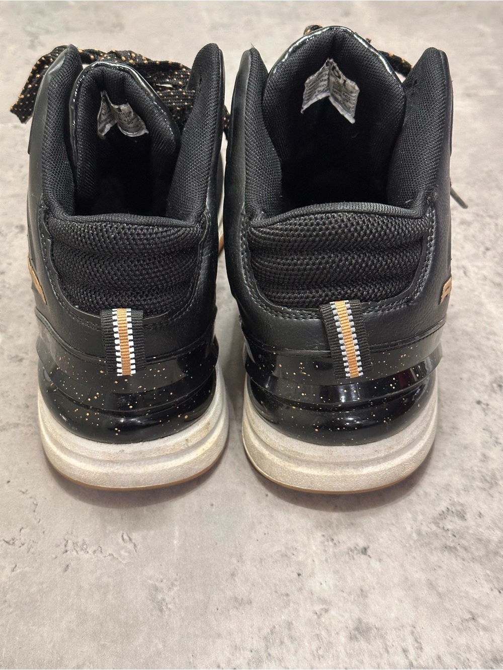 And1 Black High-Top Basketball Sneakers with Gold Accents - Picture 4 of 7